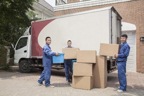 Mobile self storage container delivered in Pimlico for convenient loading